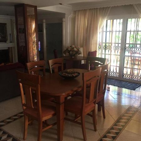 Villa Mijas With Pool 50 M Beach Фуeнхирола Екстериор снимка