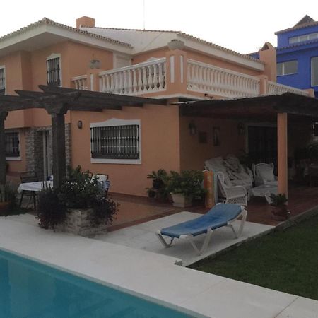 Villa Mijas With Pool 50 M Beach Фуeнхирола Екстериор снимка