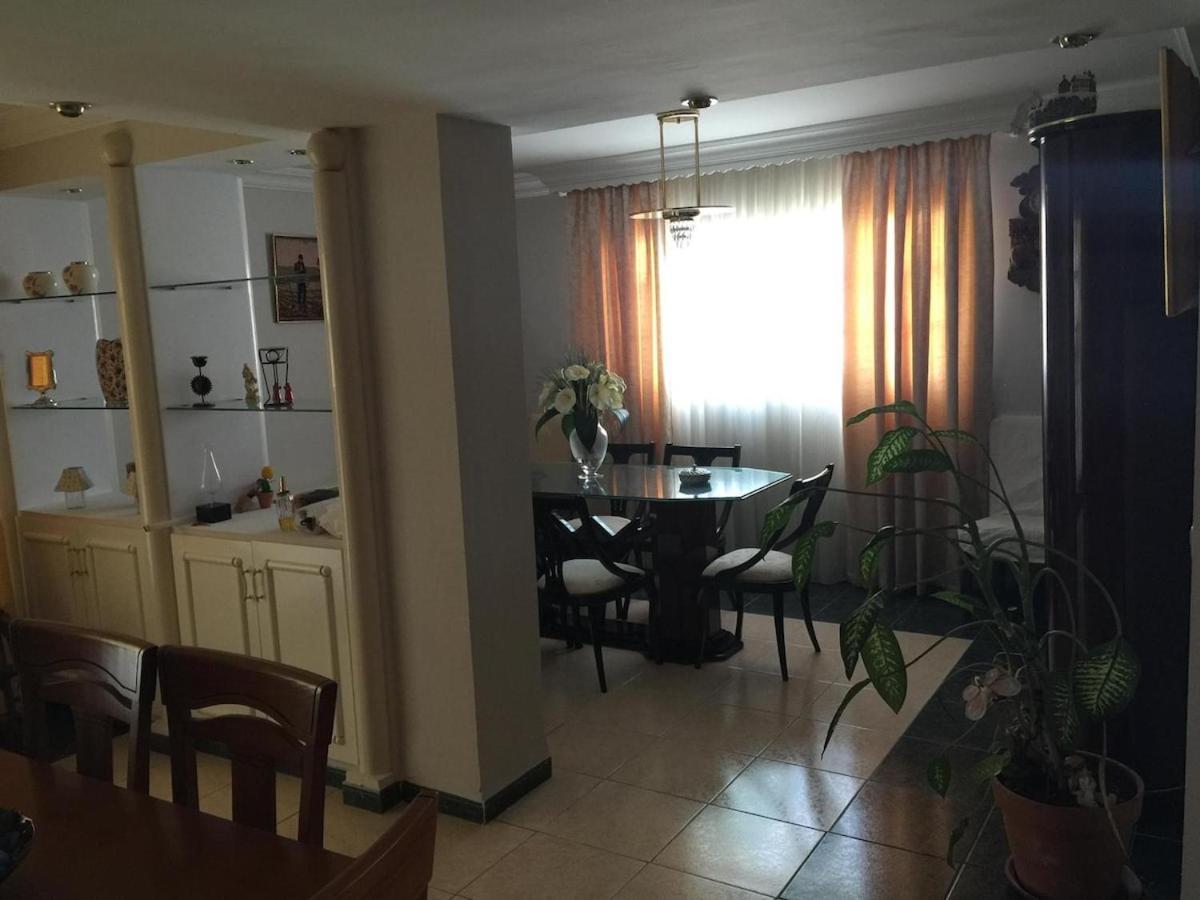 Villa Mijas With Pool 50 M Beach Фуeнхирола Екстериор снимка