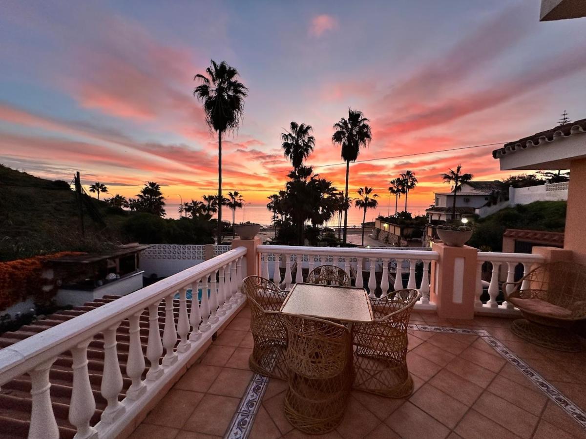 Villa Mijas With Pool 50 M Beach Фуeнхирола Екстериор снимка