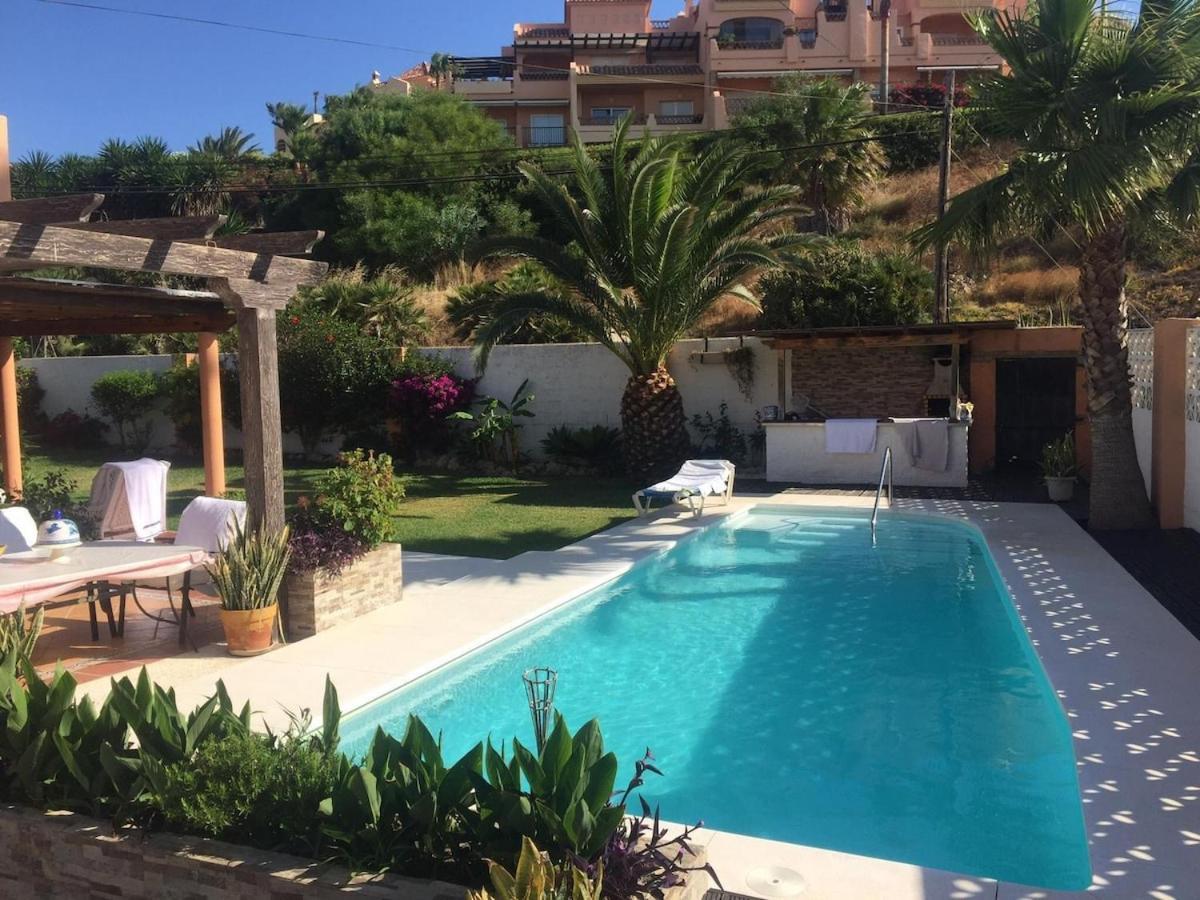 Villa Mijas With Pool 50 M Beach Фуeнхирола Екстериор снимка