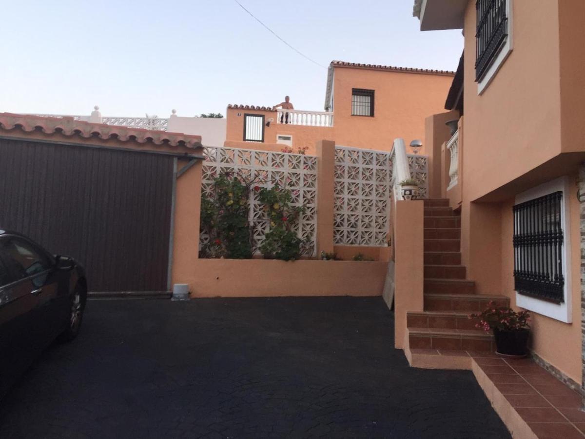 Villa Mijas With Pool 50 M Beach Фуeнхирола Екстериор снимка