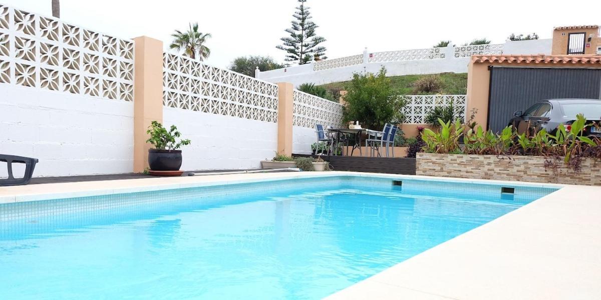 Villa Mijas With Pool 50 M Beach Фуeнхирола Екстериор снимка